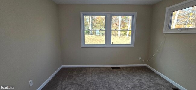 Building Photo - 7613 Locust Ln