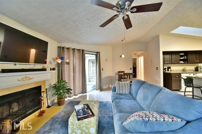 Building Photo - 1282 Keys Lake Dr NE