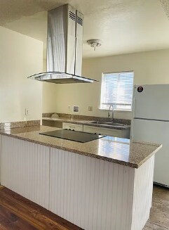 Building Photo - 4432 La Cresta Way