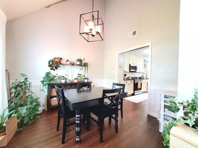 Building Photo - 2617 Alleghany Loop