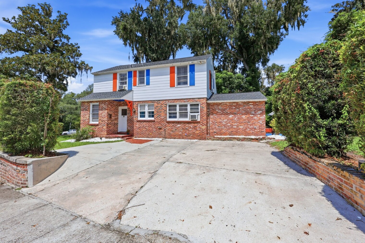 Building Photo - 949 SW 13th St