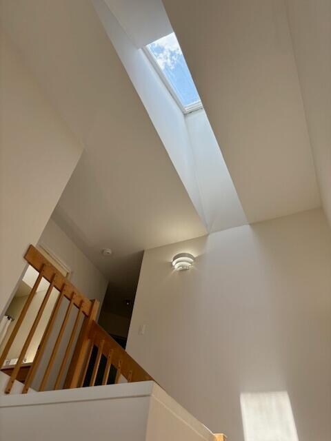 Building Photo - 1860 W Liberty St