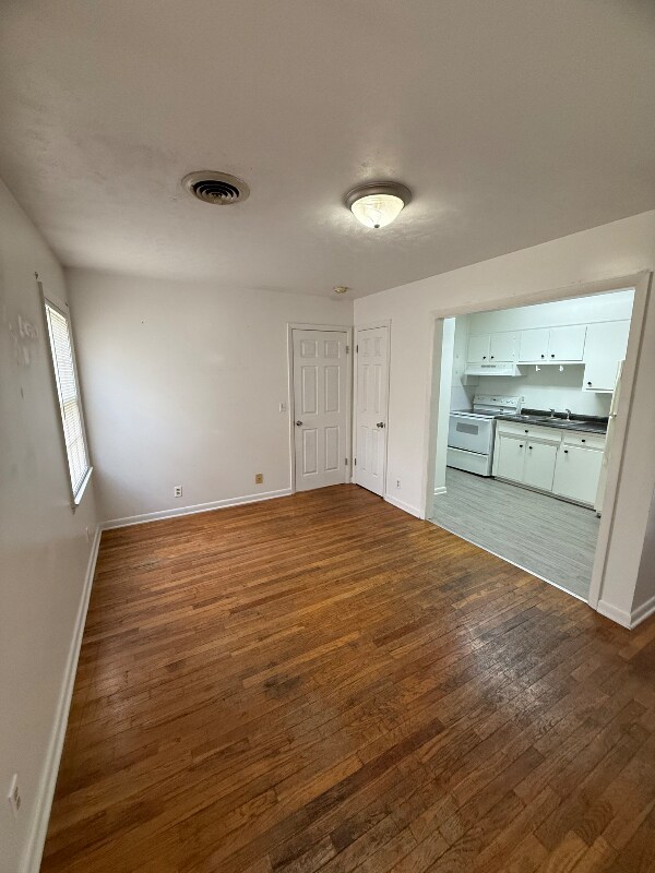 Building Photo - 202 E Washington St