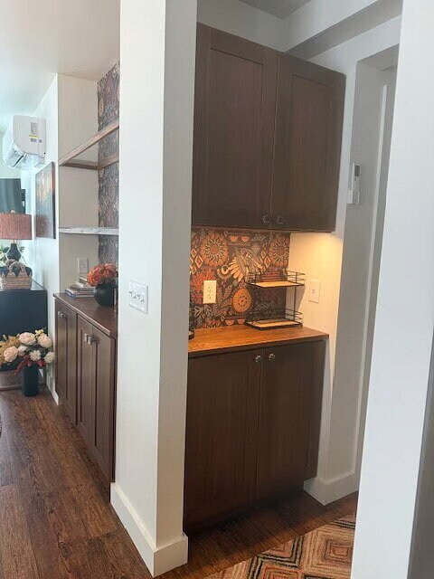 Building Photo - Luxury 2BR Second-Floor Duplex Unit on Picturesque Horse Farm – All Utilities Included!