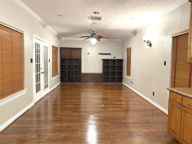 Building Photo - 7710 Misty Fern Ct