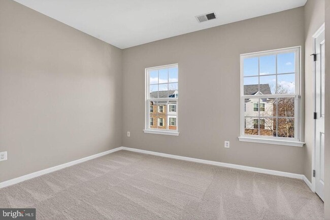 Building Photo - 1731 Dorothy Ln