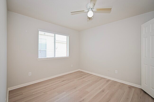 Building Photo - 3111 Myrtle Ranch Dr