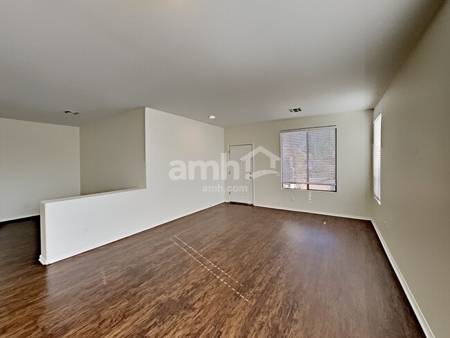 Building Photo - 10253 E Jerome Ave