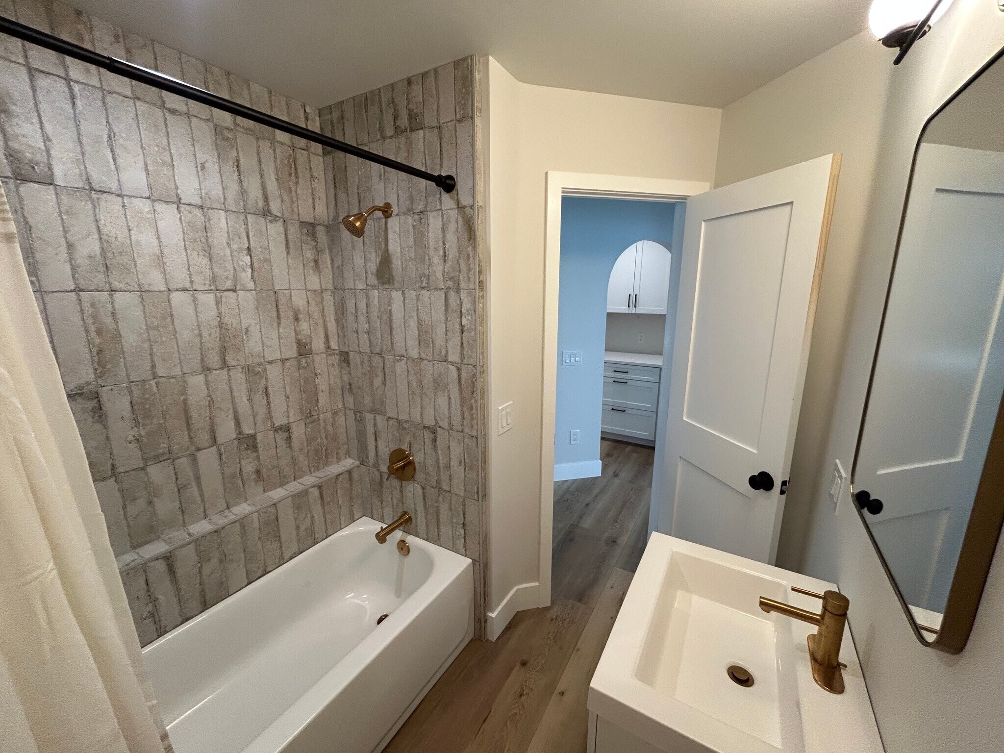 Building Photo - 1821 Sola Ct