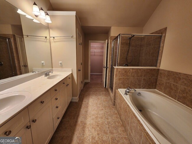 Building Photo - 10856 Ellicot Way