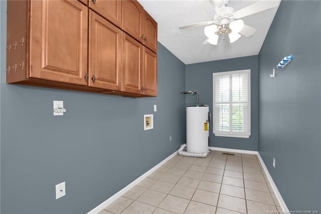 Building Photo - 853 Foxcroft Dr