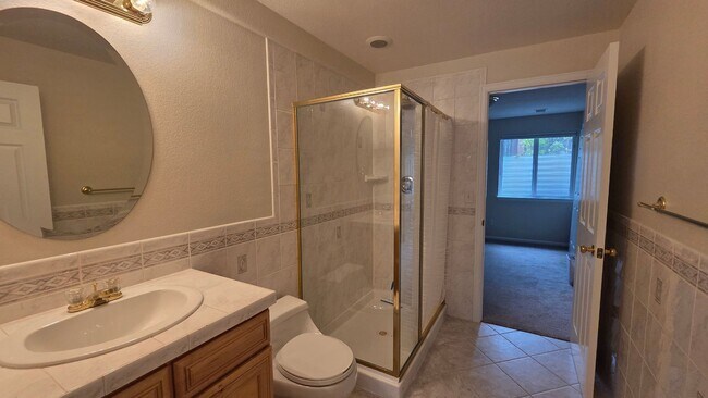 Building Photo - Spacious 5-Bedroom Home in Desirable Rock Creek – Fresh Updates & Fantastic Location!