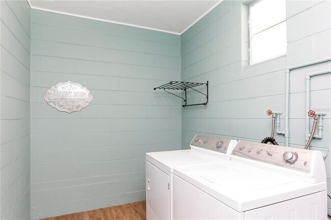 Building Photo - 2601 Bethaway Ave