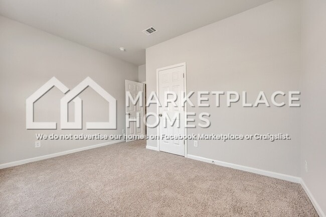 Building Photo - 4601 Smithfield Ln