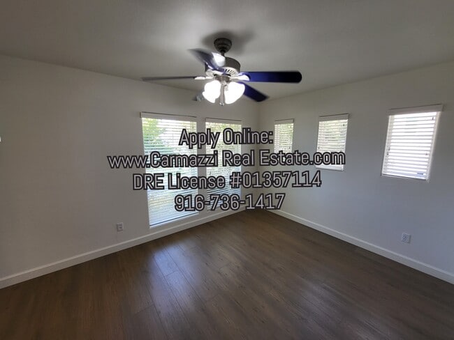 Building Photo - 3920 E Commerce Way