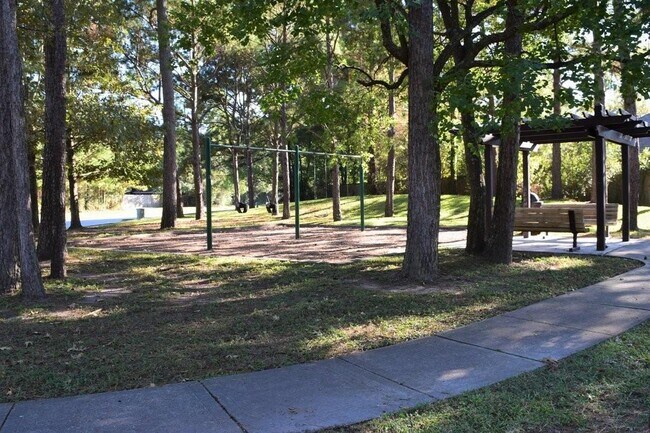 Building Photo - 20910 Kings Clover Ct