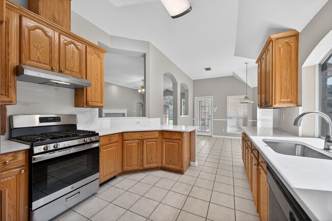 Building Photo - 3918 Abbeywood Dr