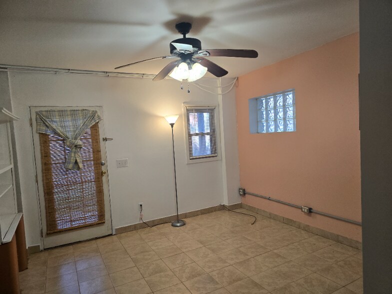 Building Photo - 324 S French Broad Ave