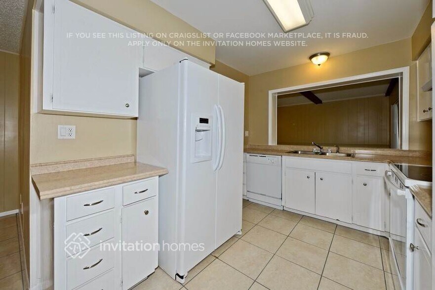 Building Photo - 2806 Witley Ave