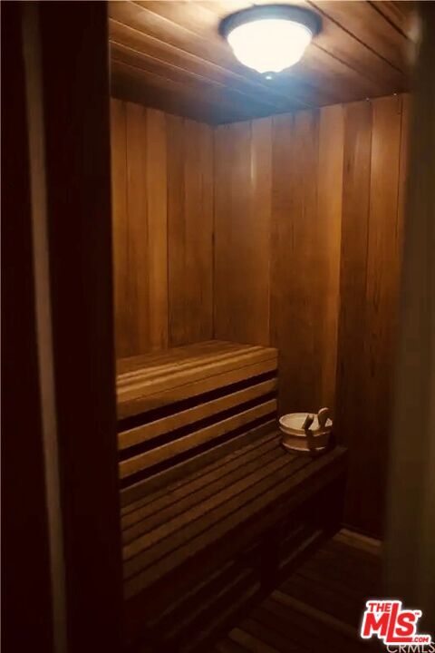 Building Photo - 843 4th St