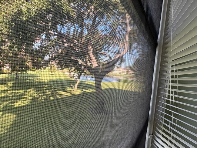 Building Photo - 154 Preston Way