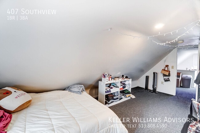 Building Photo - 407 Southview-