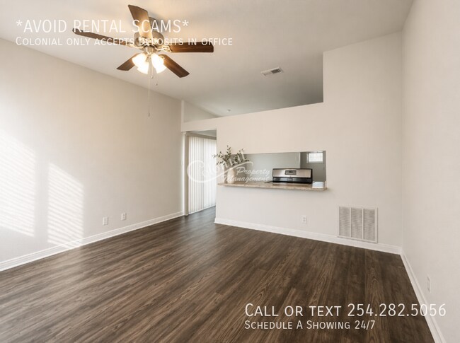 Building Photo - 4001 Colonial Sun Dr