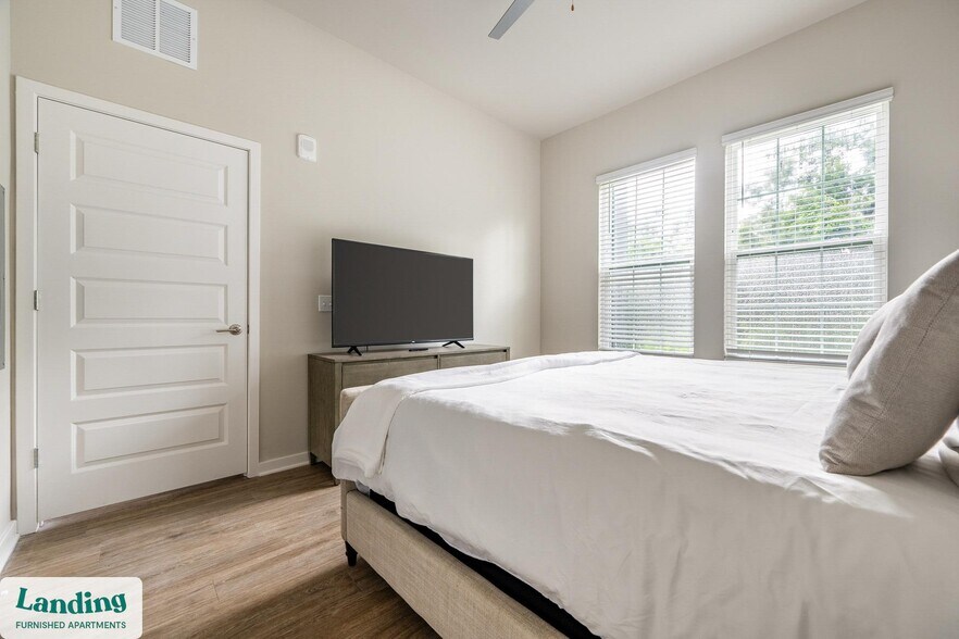 Building Photo - 4902 Cosmos Cir