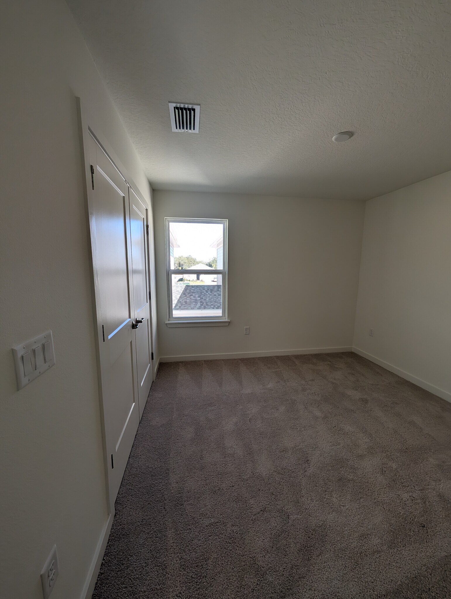 Building Photo - 1967 Iorio St