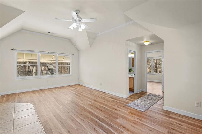 Building Photo - 4640 Chestatee Pointe Rd