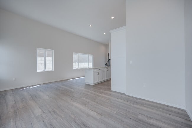 dinning room - 2611 Hyperion Ave