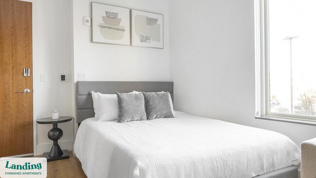 Building Photo - 135 Adams St