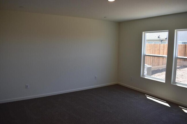 Building Photo - 4041 Bayonet Dr