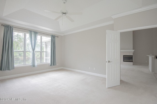 Building Photo - 9166 Spindletree Way