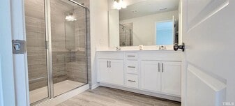 Building Photo - 304 Hazy Hills Ln