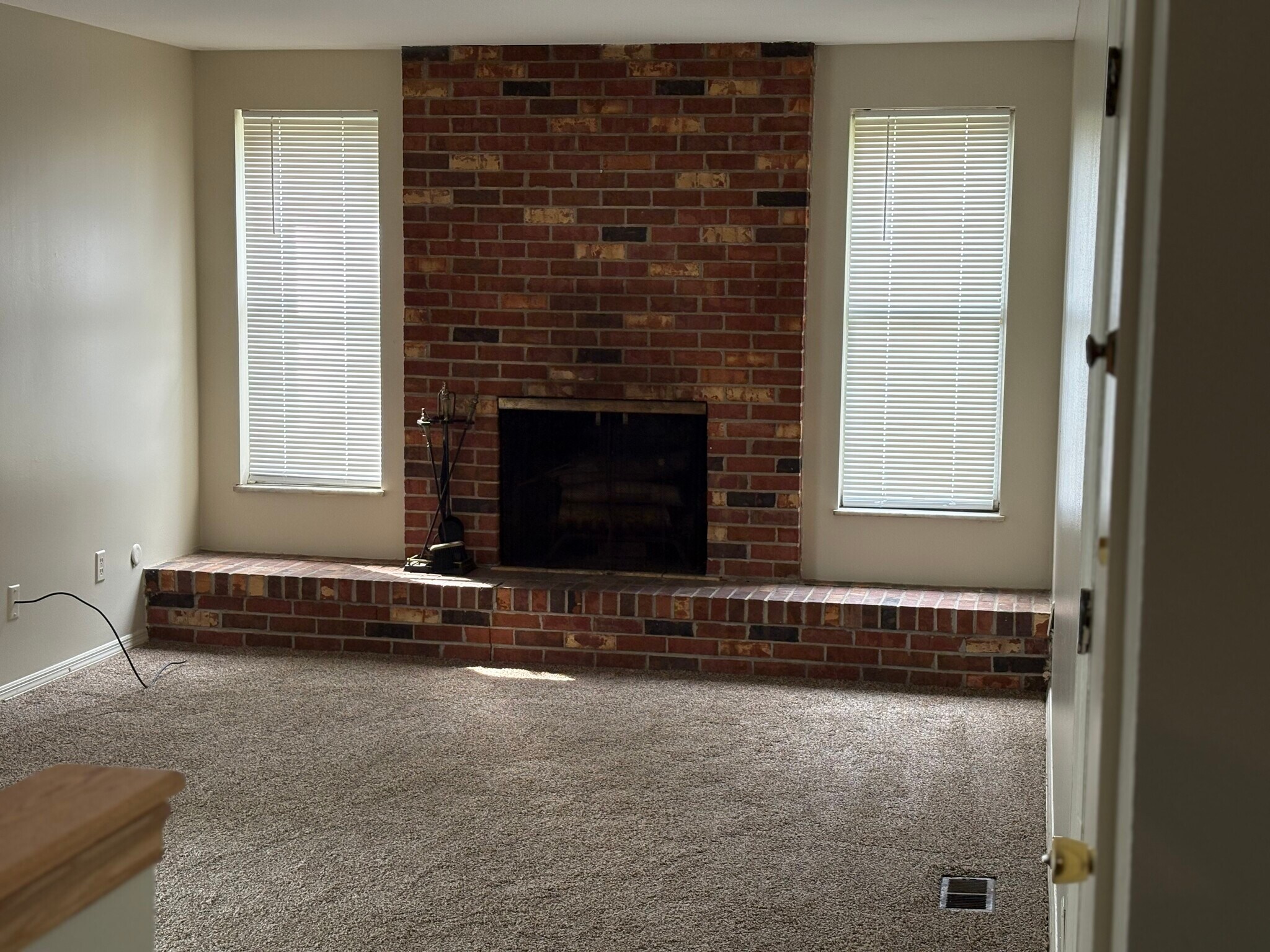 Building Photo - 7781 Sebring Dr