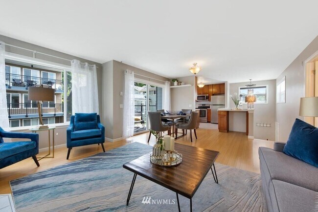 Building Photo - Spacious 2 Bedroom Condo in Queen Anne available NOW for $3650!