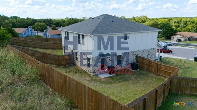 Building Photo - 305 Agua Chiquita Ct
