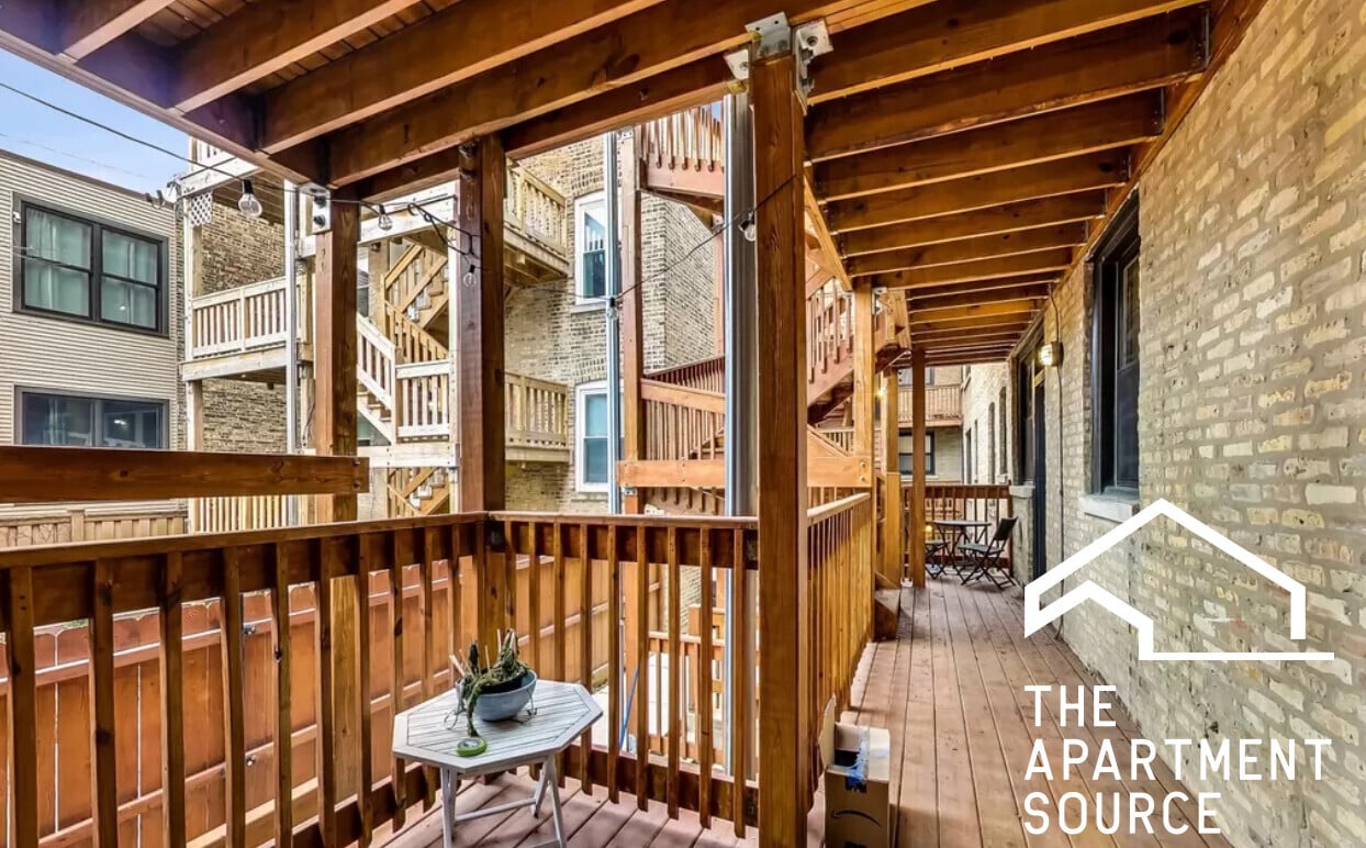 Building Photo - 3433 N Lakewood Ave