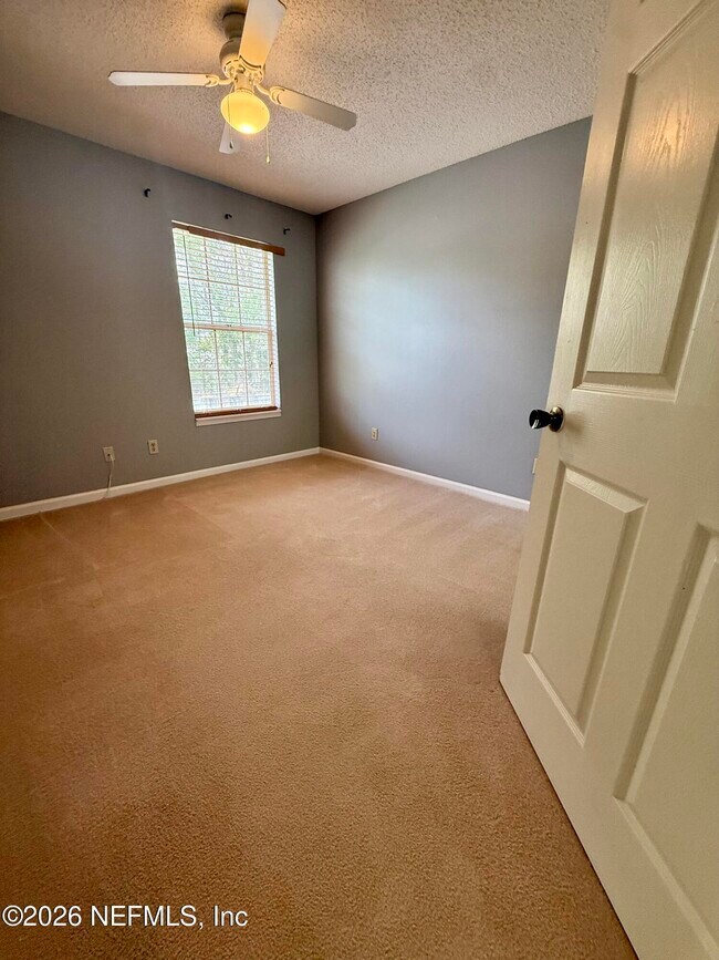 Building Photo - 700 Ironwood Dr