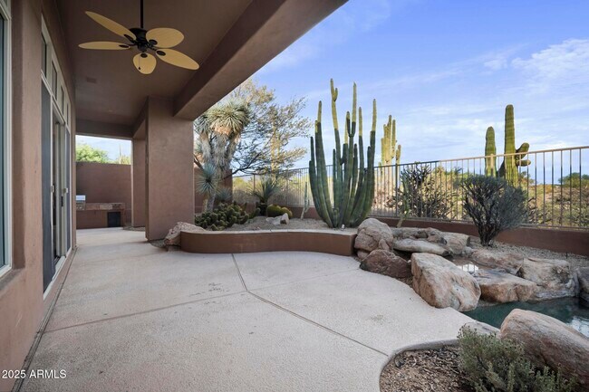 Building Photo - 9359 E Cavalry Dr