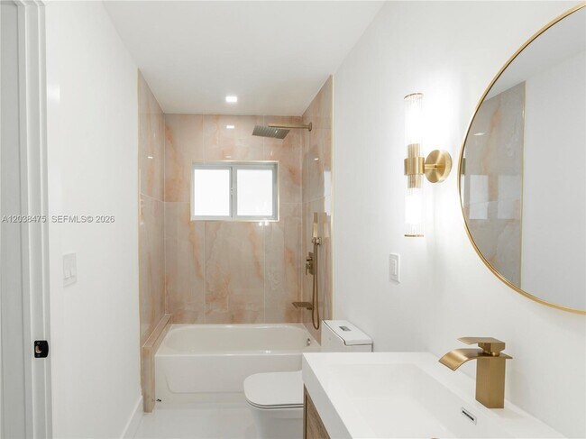 Building Photo - 14414 SW 105th Ct