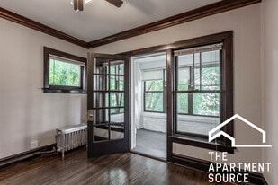 Building Photo - 3930 N Drake Ave