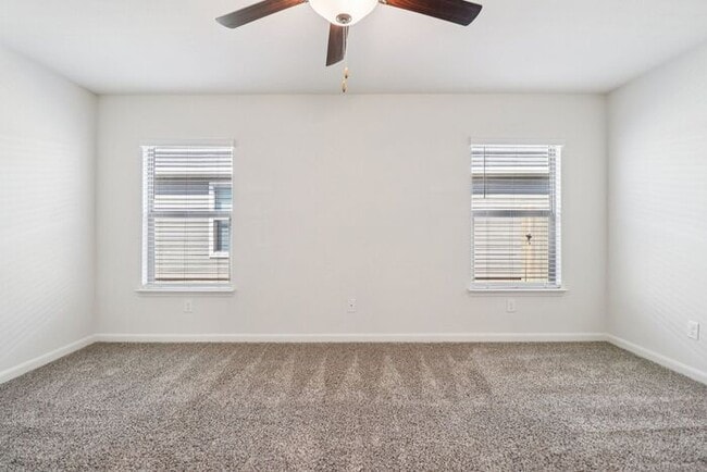 Building Photo - 708 Trinity Trl