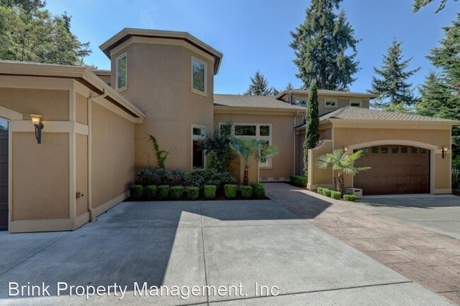 Building Photo - 4 br, 3.5 bath House - 10925 SE Lake Rd