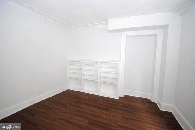 Building Photo - 217 Wood St