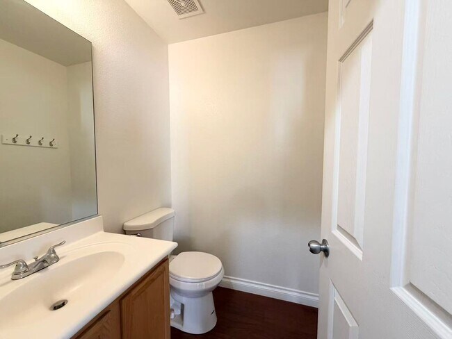Building Photo - 3925 Philomena St