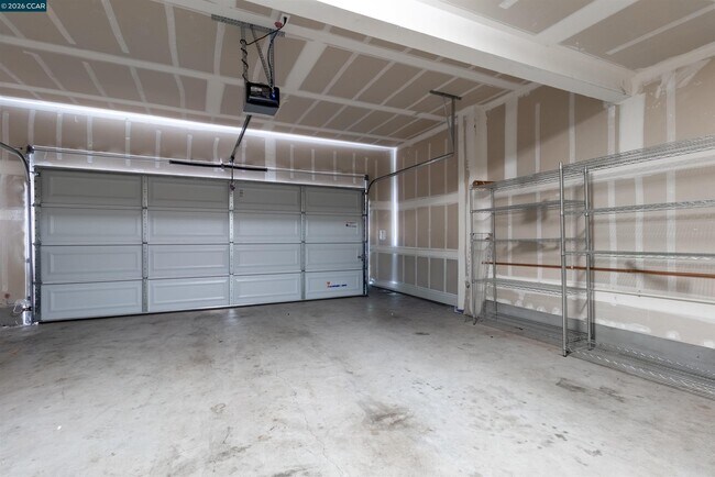 Building Photo - 3091 Madsen St