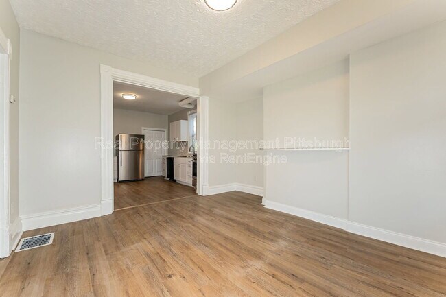 Building Photo - 2233 Milligan Ave