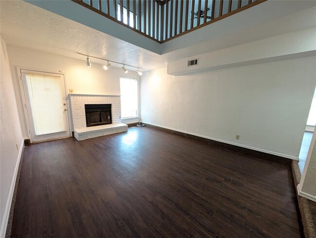 Building Photo - 12925 Carrie Ct